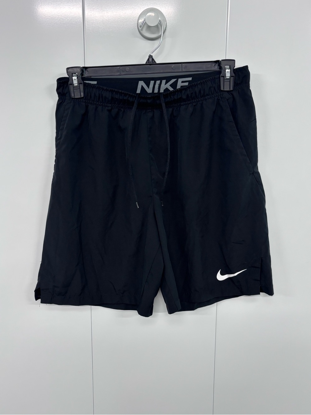 Nike Dri-FIT Men's Black Mesh Athletic Shorts L Drawstring Elastic Waist